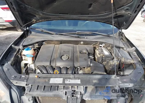 2013 Volkswagen Passat S from USA, damaged, VIN 1VWAH7A34DC094609